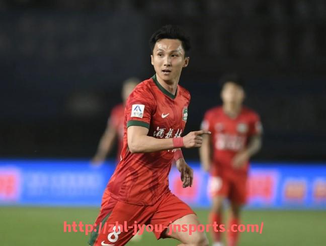 jiuyou九游娱乐-英超球员比蒂的社交媒体及球场表现介绍